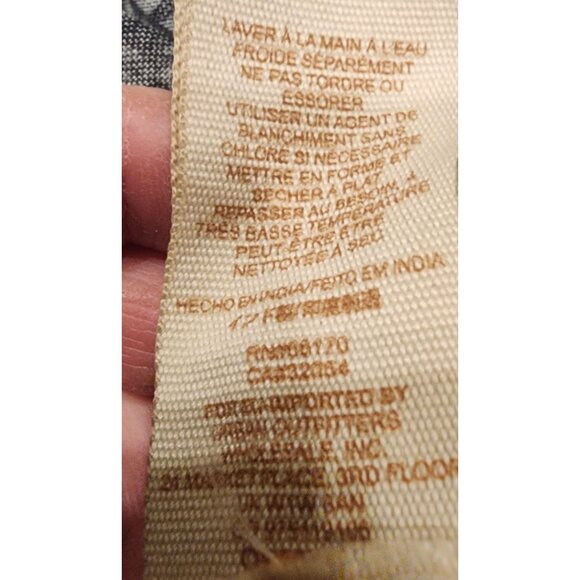 NEW Free People Floral Boho Top With V-Neck & Embroidered Details - Picture 8 of 13